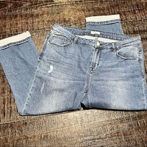 Kensie cropped jeans size 14/32